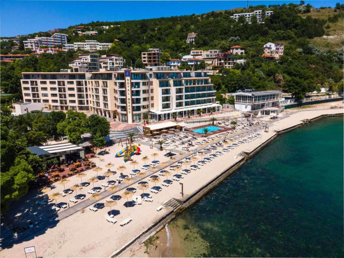 Royal Grand Hotel And Spa Каварна Экстерьер фото