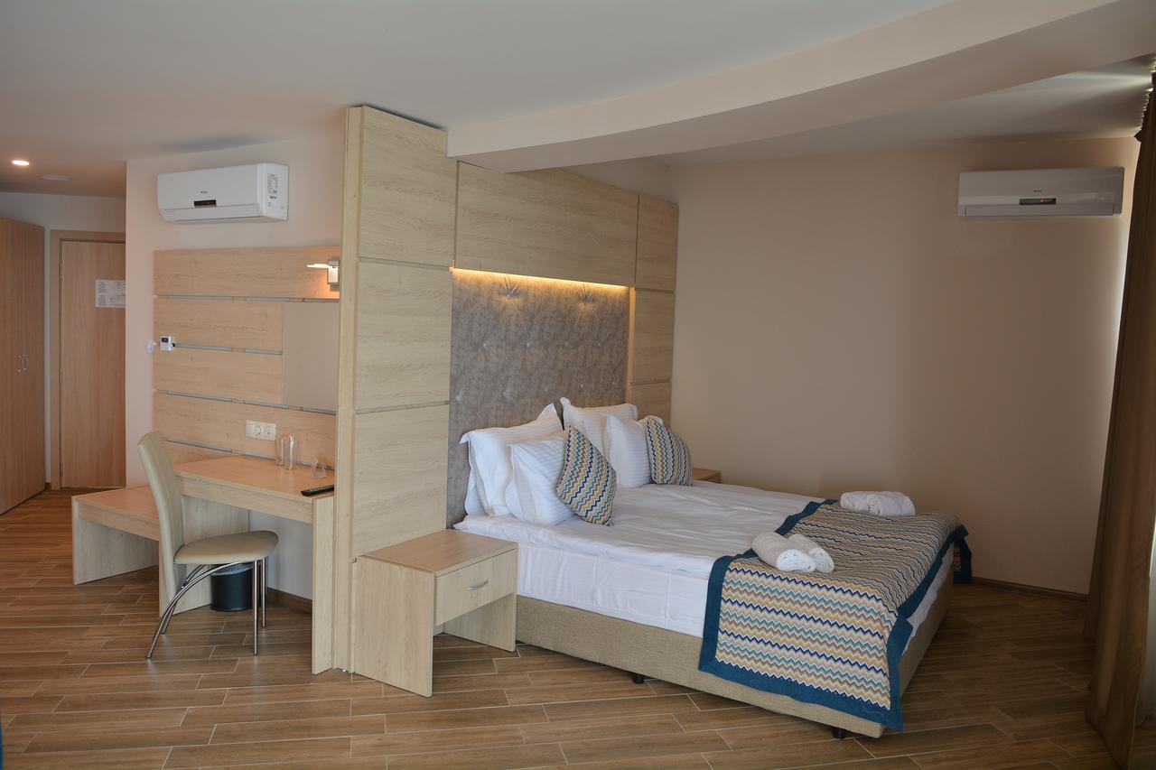 Royal Grand Hotel And Spa Каварна Экстерьер фото